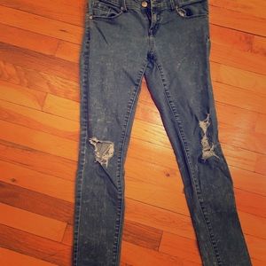 Mossimo Ripped knee skinny Jeans